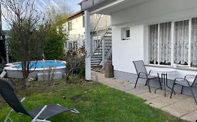 Cheap Outlet Center Apartment With Pool